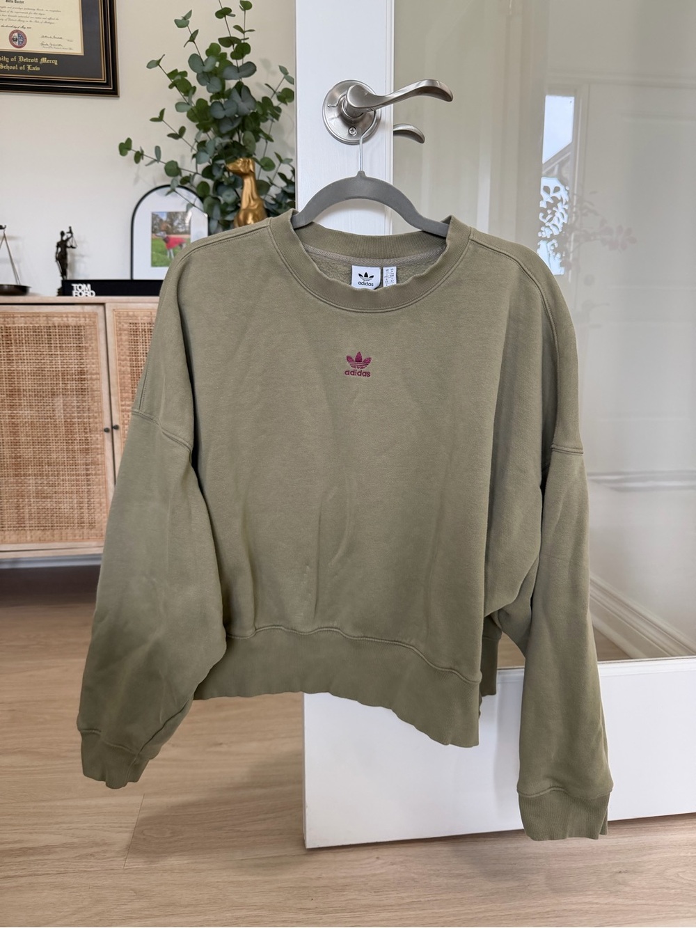 Adidas Women’s Olive Crewneck Sweatshirt- medium